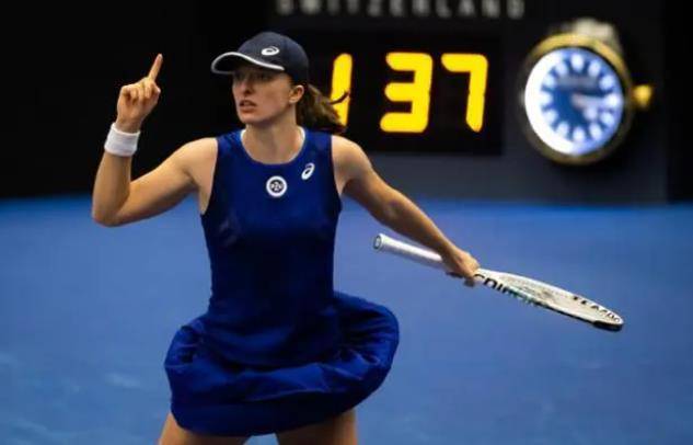 通过一个完 通过一个完