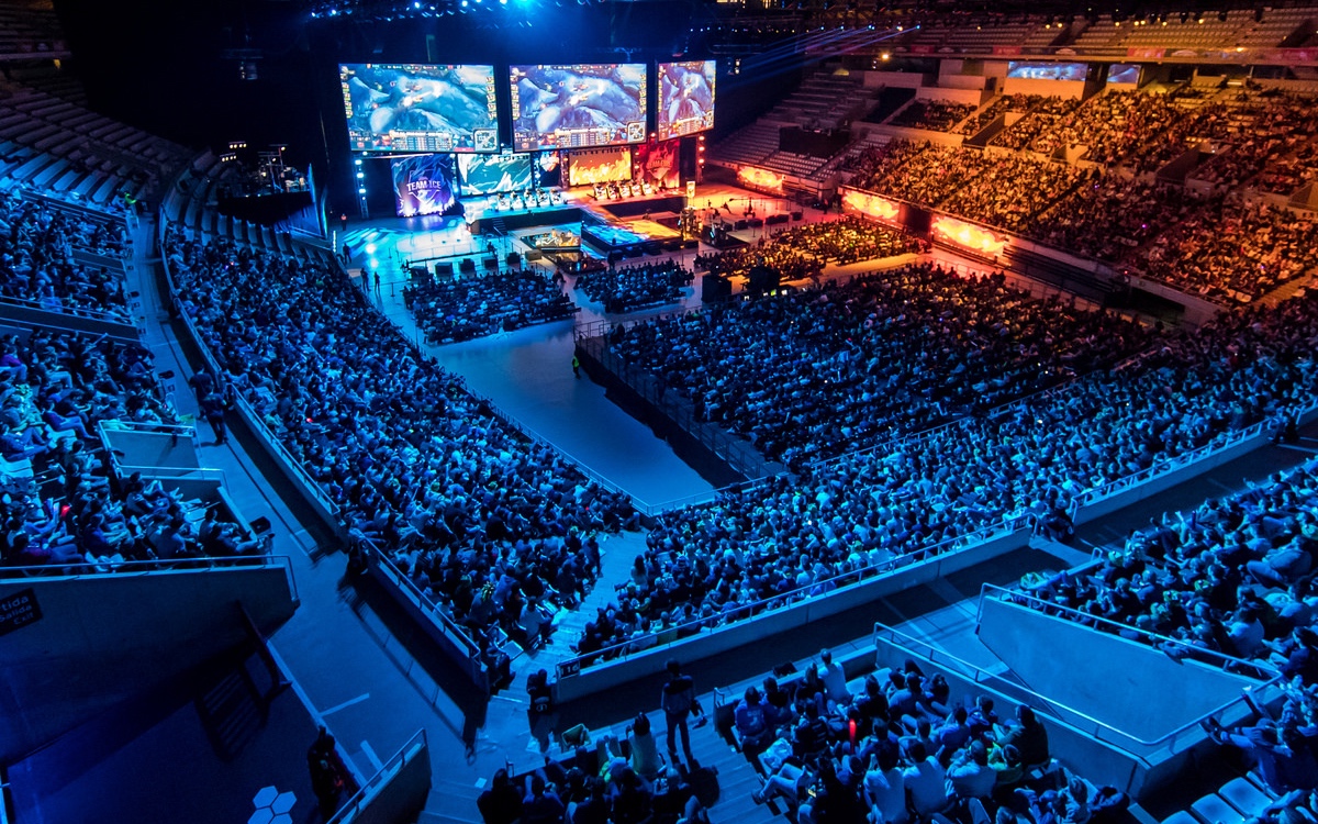 和斗志迎接 和斗志迎接