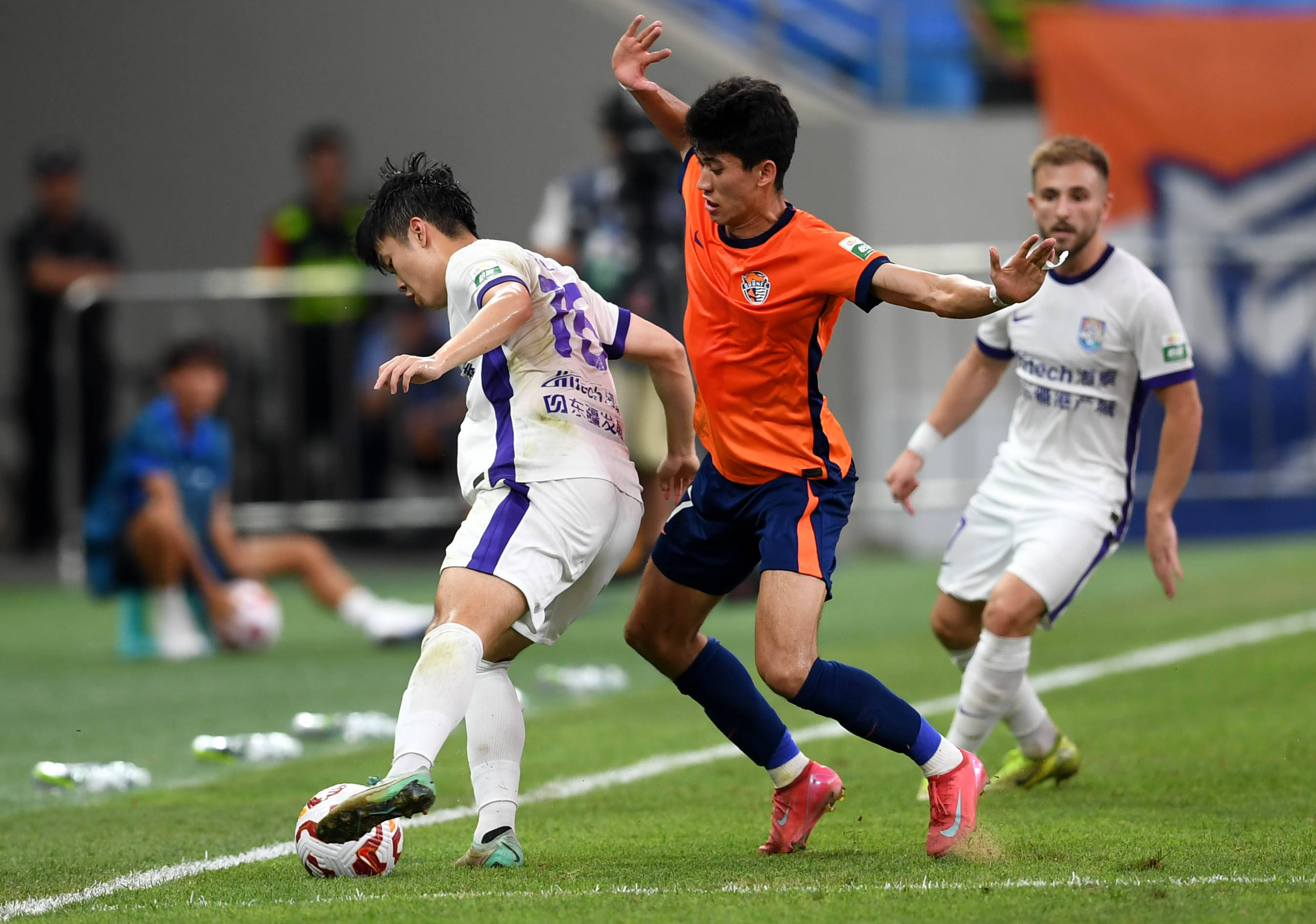 径锦标赛中 径锦标赛中